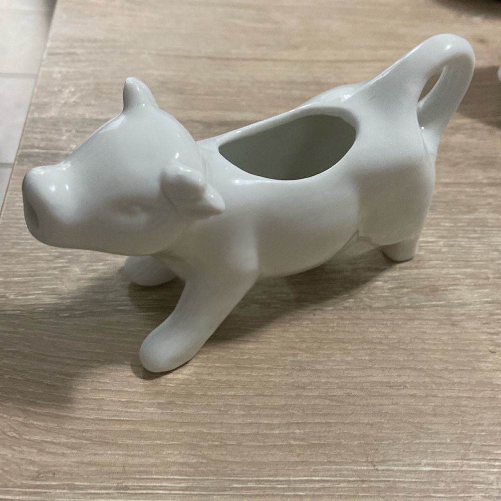 Vintage Porcelain White Cow Creamer 5.5 Inch Long Farm Animal